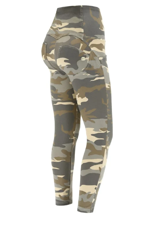 Light Camo 3 button High Waist Ankle Length